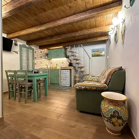 A Casa Ra Cummari Дом отдыха *